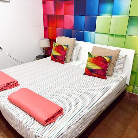 Rio Hostel เซบีญา ภายนอก รูปภาพ