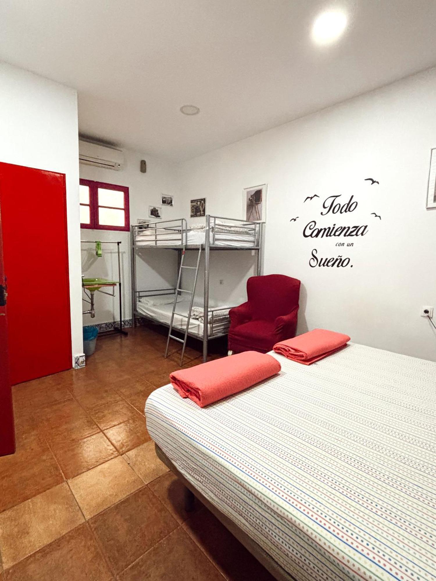 Rio Hostel เซบีญา ภายนอก รูปภาพ