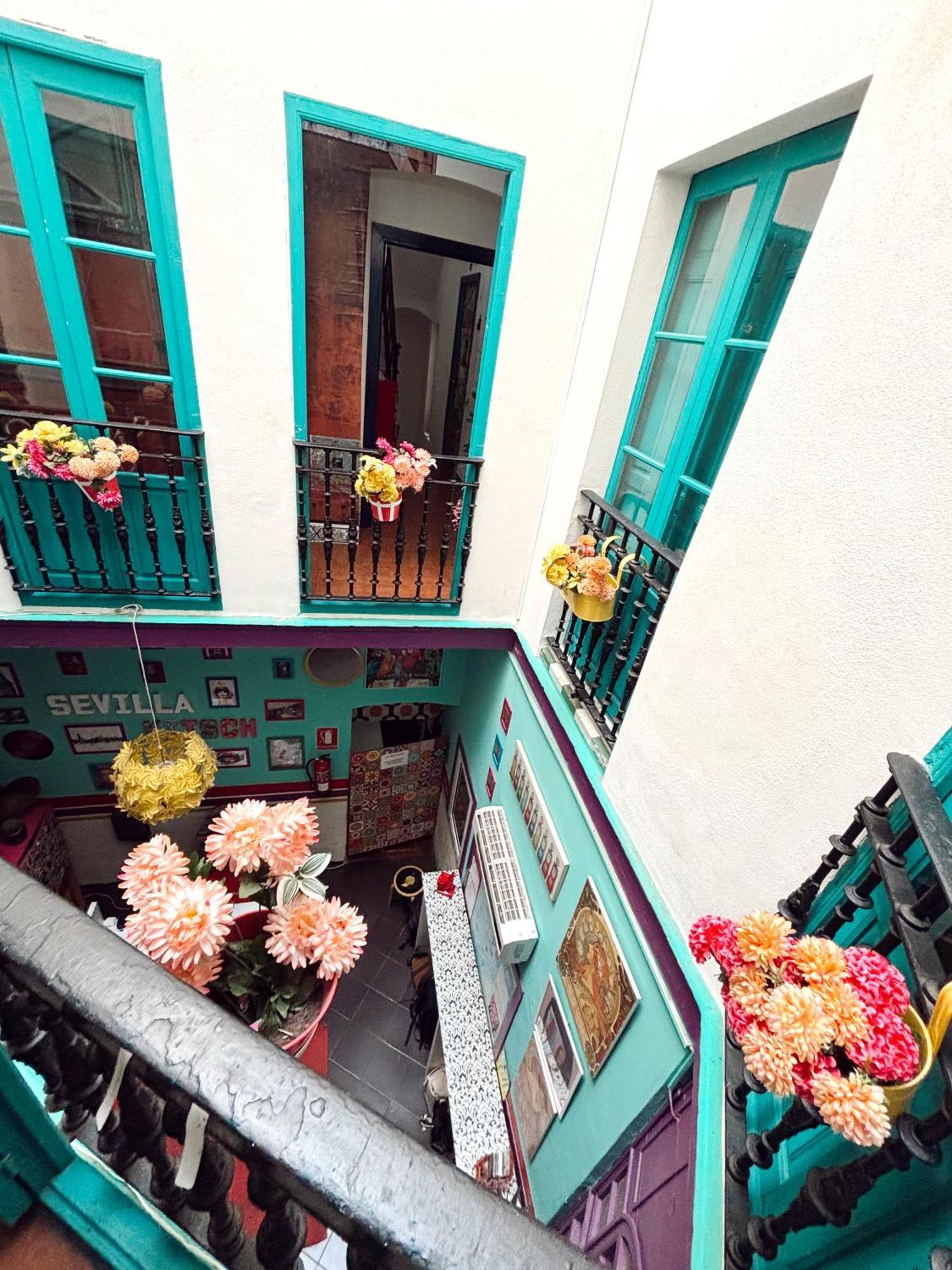 Rio Hostel เซบีญา ภายนอก รูปภาพ