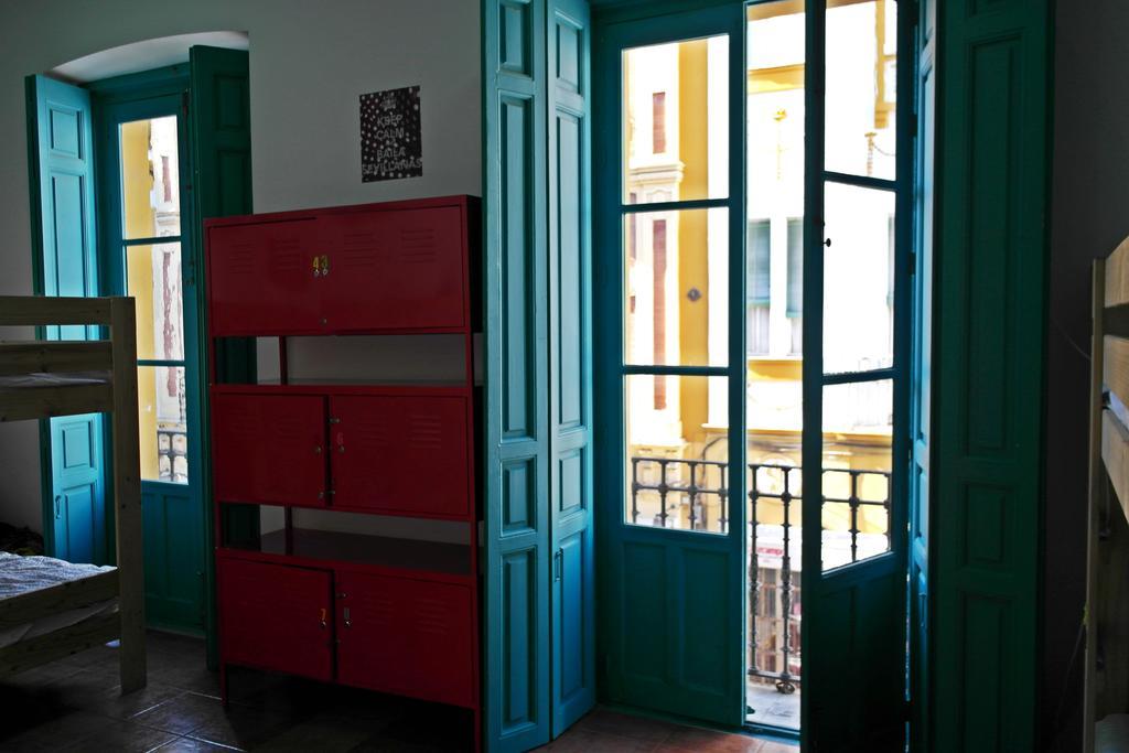 Rio Hostel เซบีญา ภายนอก รูปภาพ